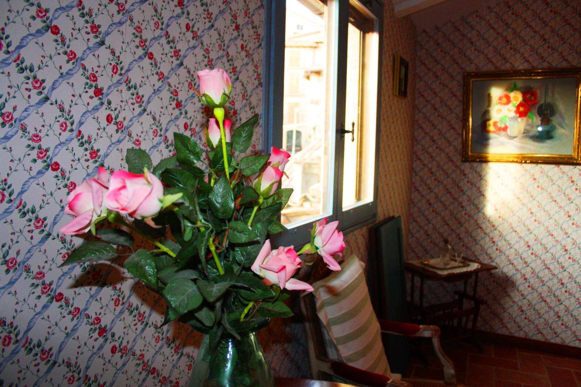 La Casa de Sebastian Guest House Valderrobres Ruang foto