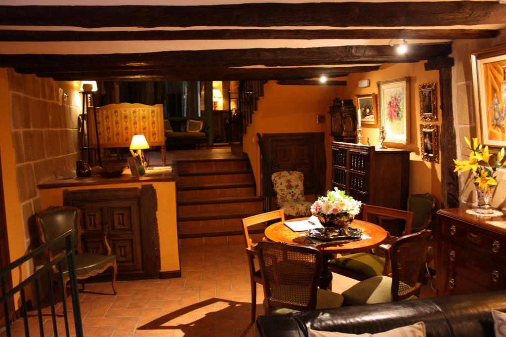 La Casa de Sebastian Guest House Valderrobres Bagian luar foto
